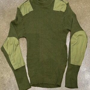 Vintage Valor Collection Size 40 Small Green Khaki Military Sweater